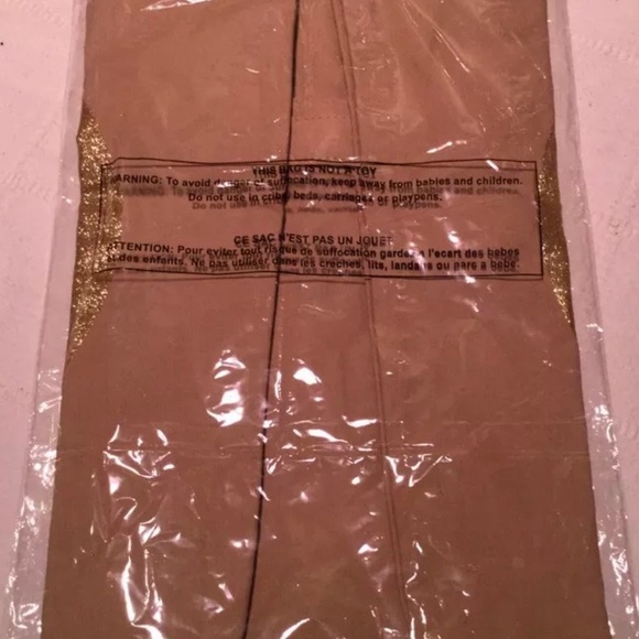 Victoria’s Secret Tan/gold tote hand bag NWT - Picture 3 of 8